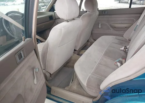 1993 Mercury Tracer z USA, uszkodzony, nr VIN 3MAPM10J7PR659799